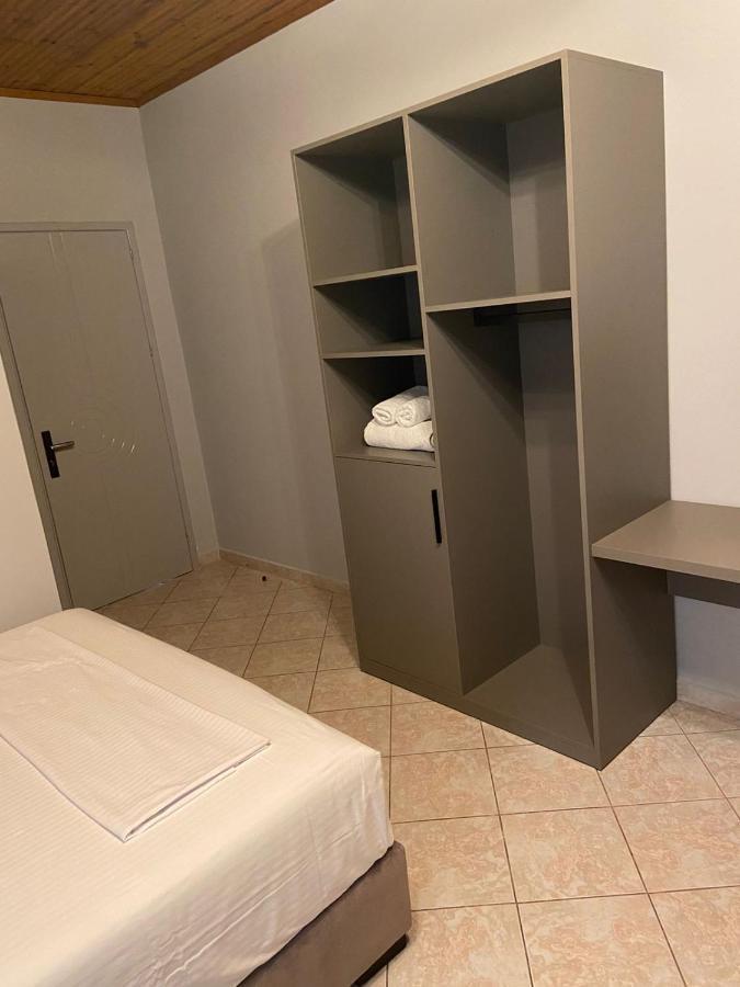 "Hotel Lili" Sarandë Exterior foto