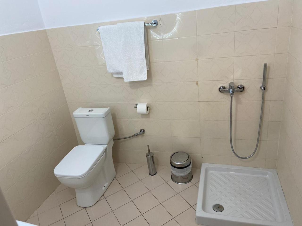 "Hotel Lili" Sarandë Habitación foto